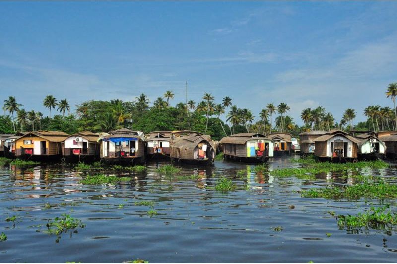 Cochin-Munnar-Thekkady/Periyar-Kumarakom-Kovalam-Trivandrum